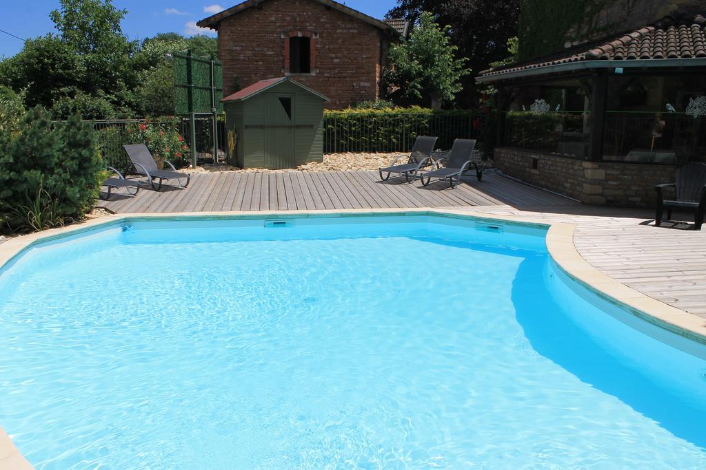 Hotel Restaurant Le Moulin De Saint Verand Bagian luar foto