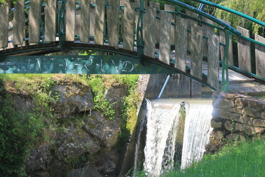 Hotel Restaurant Le Moulin De Saint Verand Bagian luar foto